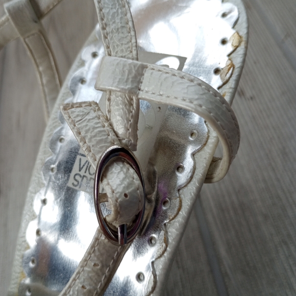 Womens Victoria Spenser White Strap Sandals Silver 3" Heel Size 9 1/2 - Picture 5 of 12